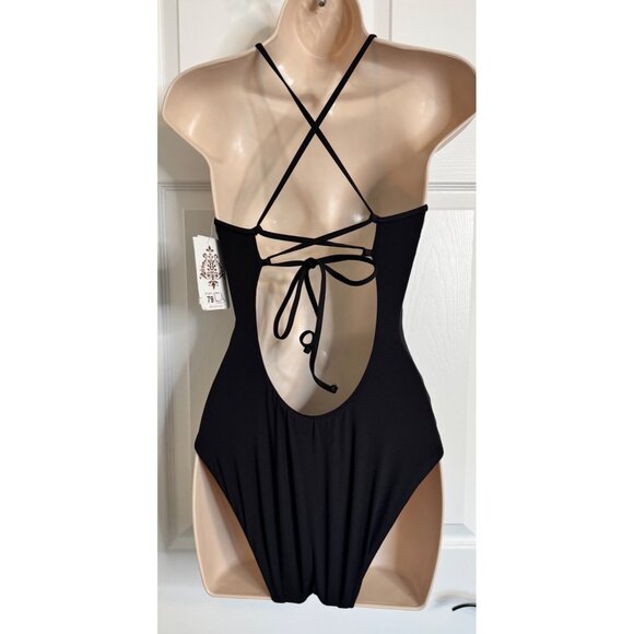 Becca Delilah Crochet Trim One Piece Size Medium Plunge Swimsuit NWT $138 Black - Picture 2 of 14